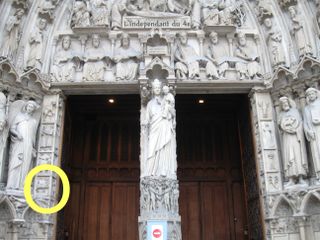 Lindependantdu4e_notre_dame_portail_de_la_vierge_belier_IMG_8677