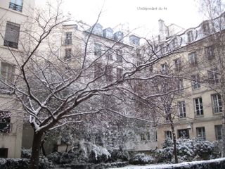 Lindependantdu4e_rue_des_barres_cerisier_neige_IMG_0593