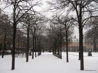 Lindependantdu4e_place_des_vosges_neige_IMG_0676