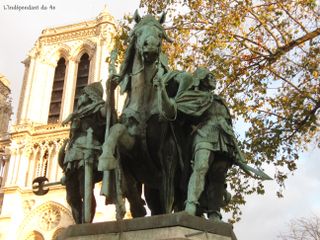 Lindependantdu4e_statue_de_charlemagne_IMG_7816