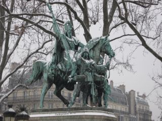 Lindependantdu4e_statue_de_charlemagne_IMG_9933