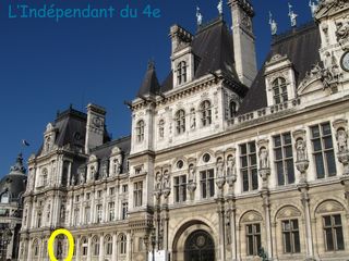 Lindependantdu4e_hotel_de_ville_facade_place_pigalle_IMG_5463