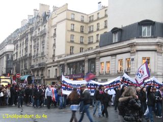 Lindependantdu4e_psg_manifestation_IMG_3638