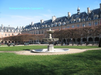 Lindependantdu4e_place_des_vosges_i