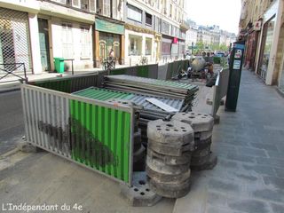 Lindependantdu4e_rue_francois_miron_autolib_IMG_8659