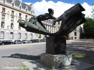 Lindependantdu4e_place_pere_teilhard_de_chardin_IMG_5314