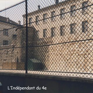 Lindependantdu4e_enceinte_philippe_auguste_1988_003