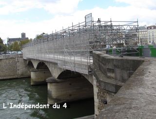 Lindependantdu4e_pont_archeveche_IMG_1099