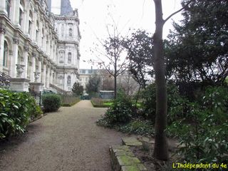 Lindependantdu4e_jardin_hotel_de_ville_IMG_9203